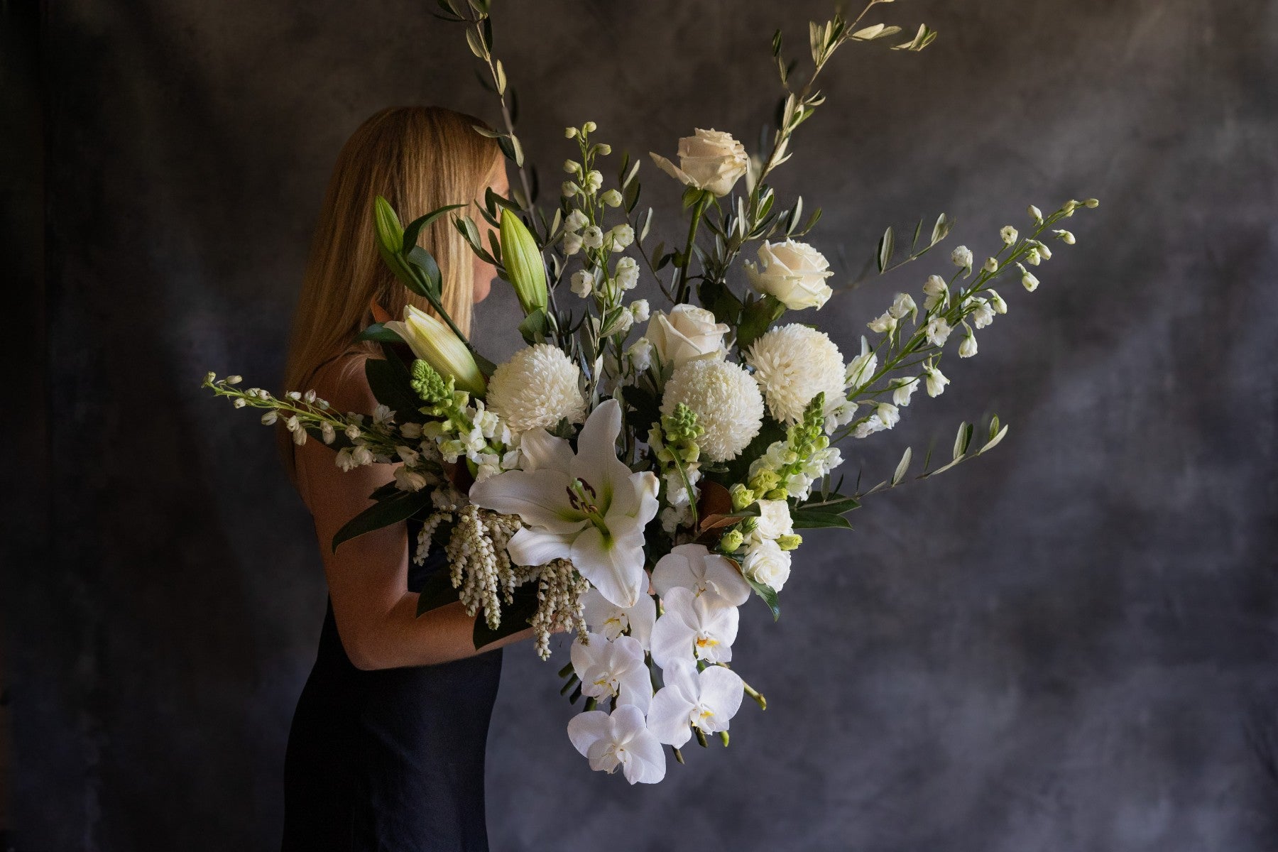 Luna - White Flower Bouquet - Haven Botanical - Byron Bay Florist - Mullumbimby Florist _ Byron Bay flower delivery